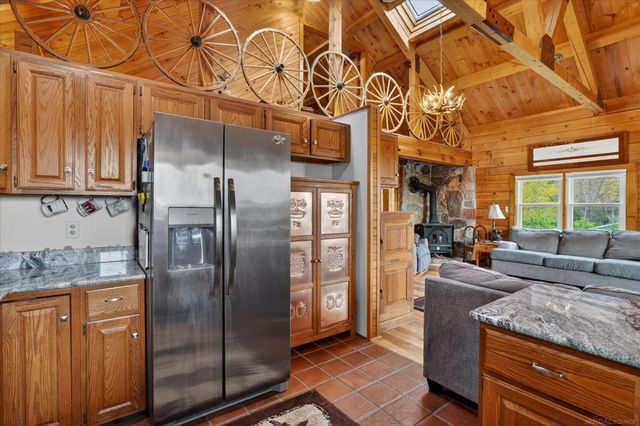 14601 Brookhurst Drive, Cement City, MI 49233