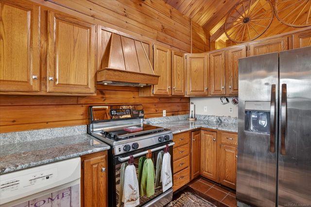 14601 Brookhurst Drive, Cement City, MI 49233