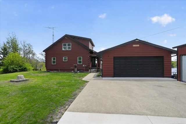 14601 Brookhurst Drive, Cement City, MI 49233
