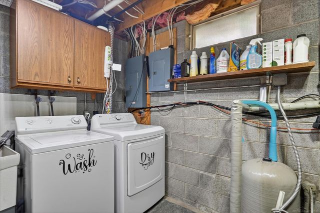 14601 Brookhurst Drive, Cement City, MI 49233