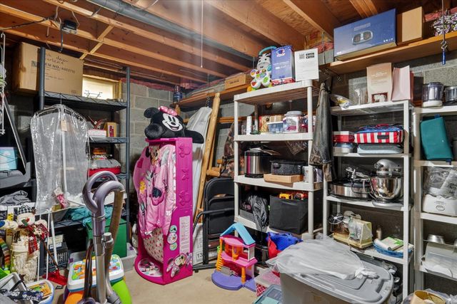 14601 Brookhurst Drive, Cement City, MI 49233