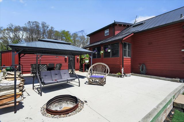 14601 Brookhurst Drive, Cement City, MI 49233