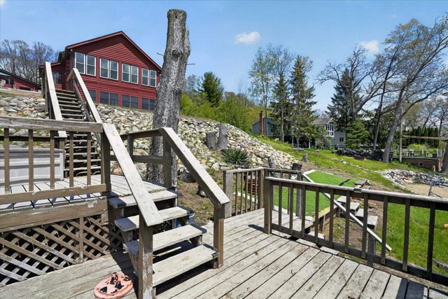 14601 Brookhurst Drive, Cement City, MI 49233