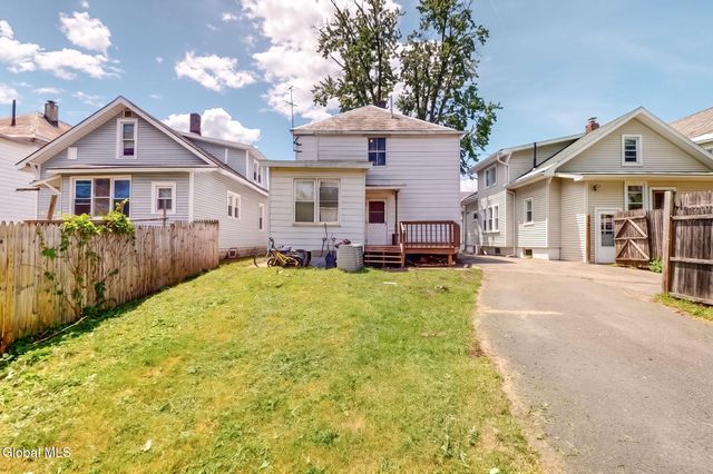 1315 Van Cortland Street, Schenectady, NY 12303