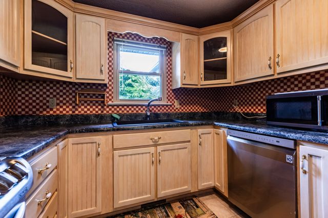 1114 Central Drive, Hixson, TN 37343