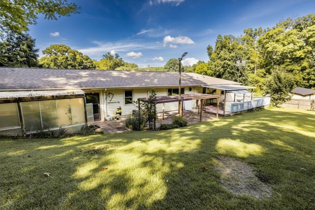 1114 Central Drive, Hixson, TN 37343