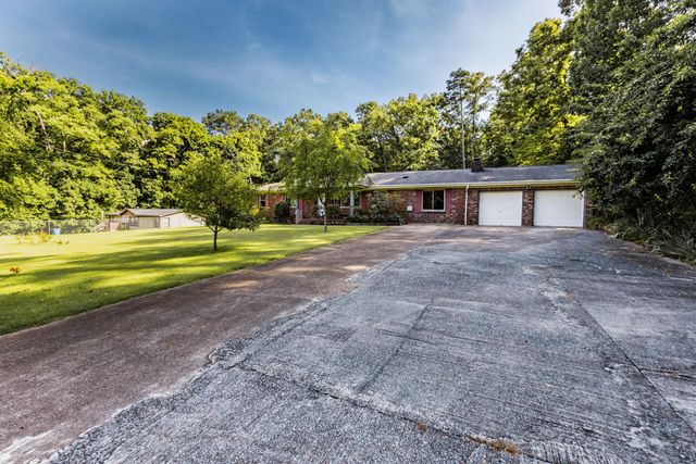 1114 Central Drive, Hixson, TN 37343