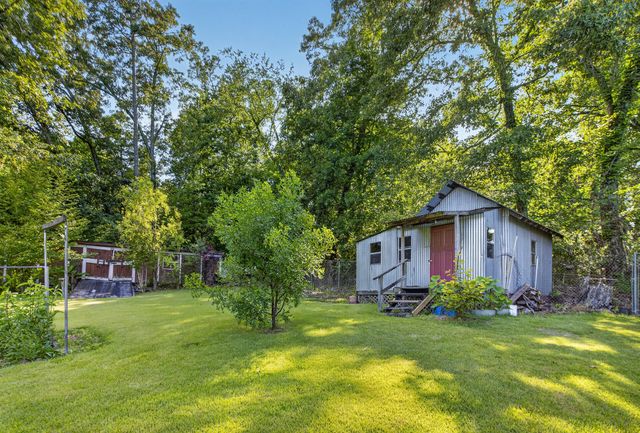 1114 Central Drive, Hixson, TN 37343