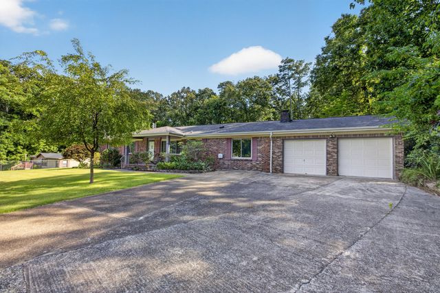 1114 Central Drive, Hixson, TN 37343