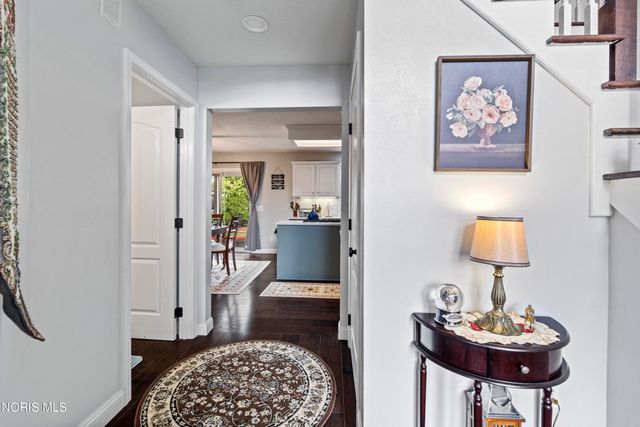 7710 Pilgrims Landing, Maumee, OH 43537