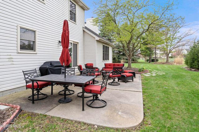 7710 Pilgrims Landing, Maumee, OH 43537