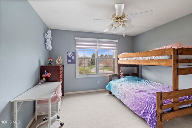 7710 Pilgrims Landing, Maumee, OH 43537