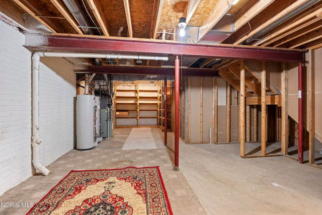 7710 Pilgrims Landing, Maumee, OH 43537