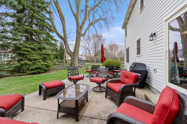 7710 Pilgrims Landing, Maumee, OH 43537