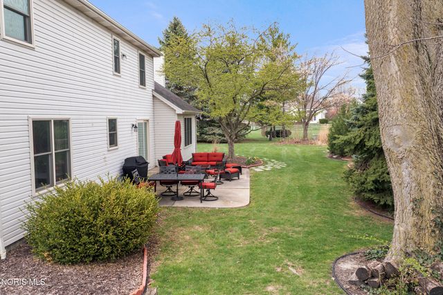 7710 Pilgrims Landing, Maumee, OH 43537