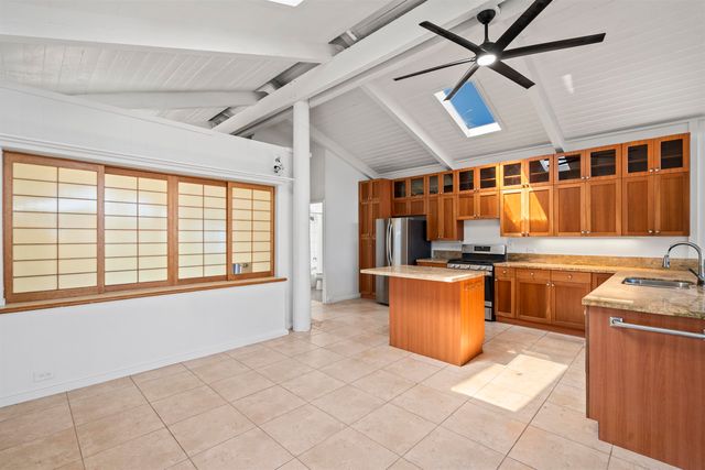 561 Kaleo Dr, Kihei, HI 96753