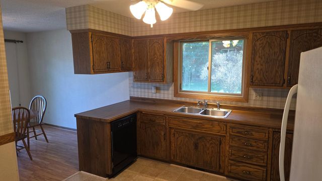 1727 30th Street NW, Rochester, MN 55901