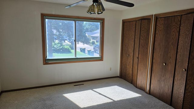 1727 30th Street NW, Rochester, MN 55901