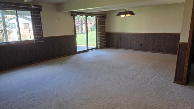 1727 30th Street NW, Rochester, MN 55901