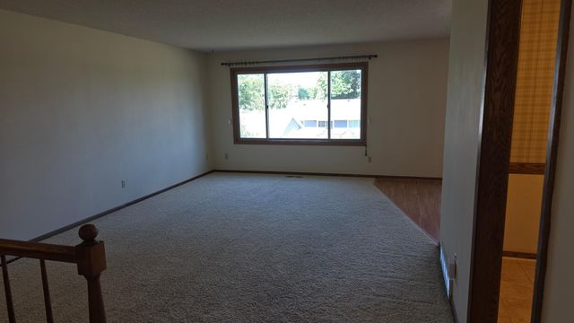 1727 30th Street NW, Rochester, MN 55901