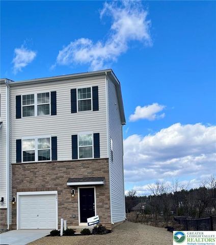 8341 Alexander Court, Upper Macungie Twp, PA 18031