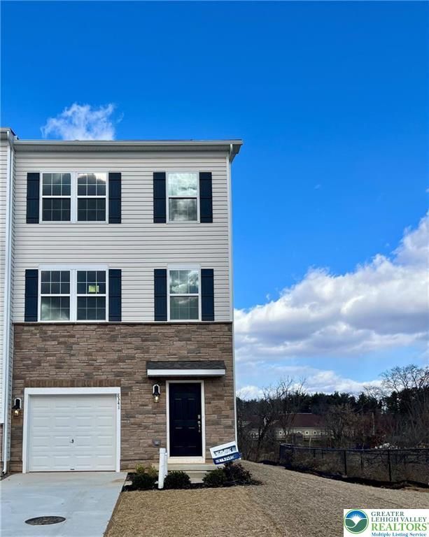 8341 Alexander Court, Upper Macungie Twp, PA 18031
