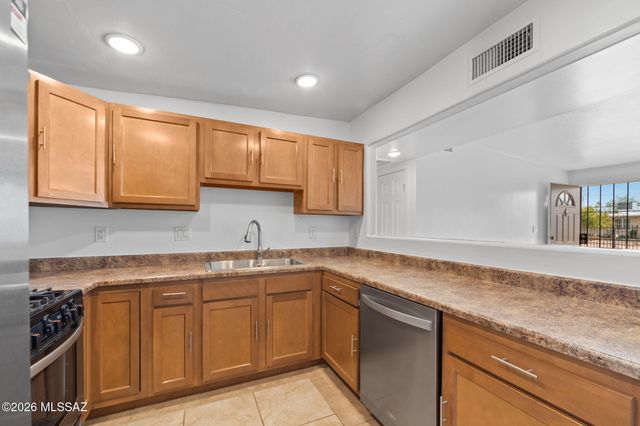 4461 E 32nd Street, Tucson, AZ 85711