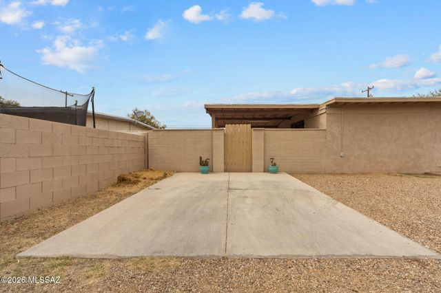 4461 E 32nd Street, Tucson, AZ 85711