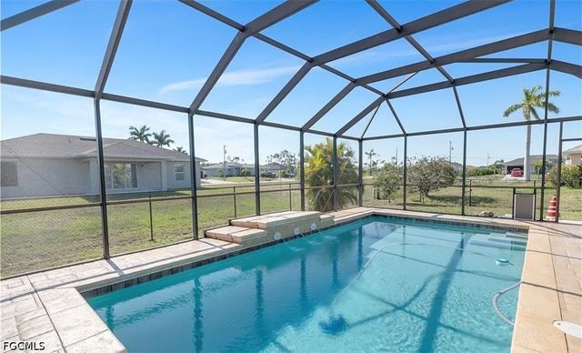2152 NW 22nd PL, Cape Coral, FL 33993