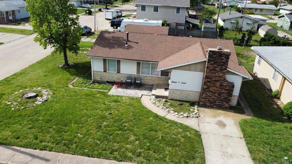 1107 Talley Dr, Salina, KS 67401