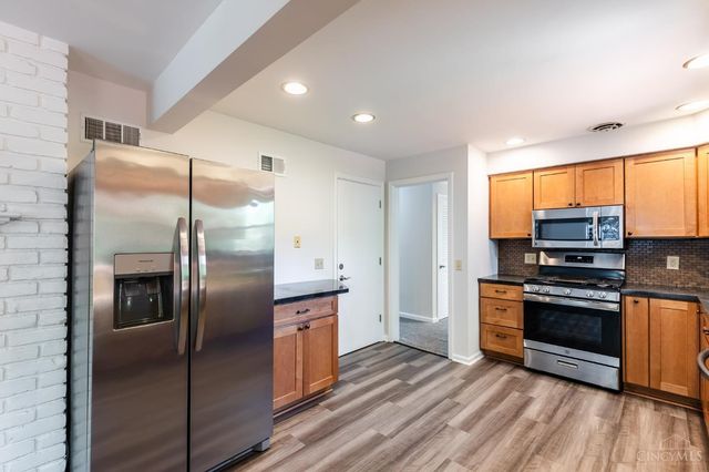 7172 Pfeiffer Road, Montgomery, OH 45242