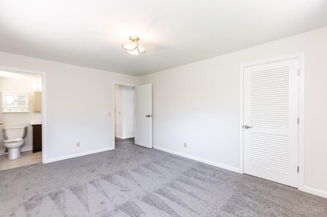 7172 Pfeiffer Road, Montgomery, OH 45242