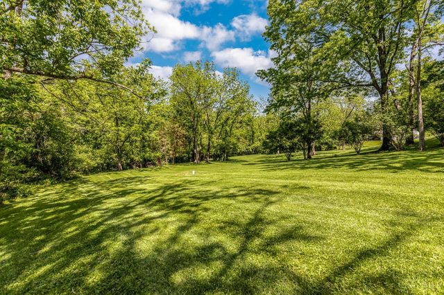 7172 Pfeiffer Road, Montgomery, OH 45242