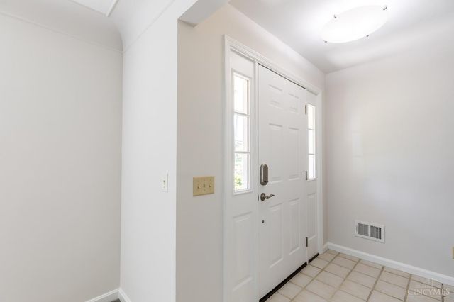 7172 Pfeiffer Road, Montgomery, OH 45242