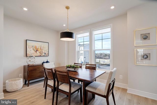 105 CHECKERSPOT, Lake Frederick, VA 22630