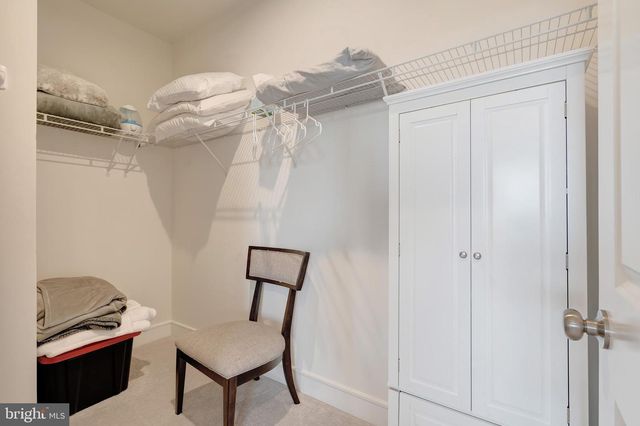 105 CHECKERSPOT, Lake Frederick, VA 22630