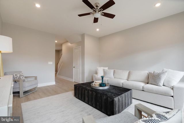 105 CHECKERSPOT, Lake Frederick, VA 22630