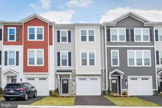 105 CHECKERSPOT, Lake Frederick, VA 22630