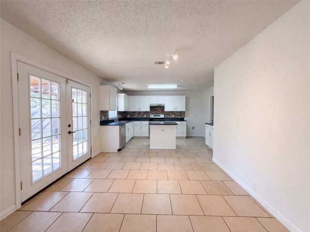 4325 Falcon Drive, Sherman, TX 75092