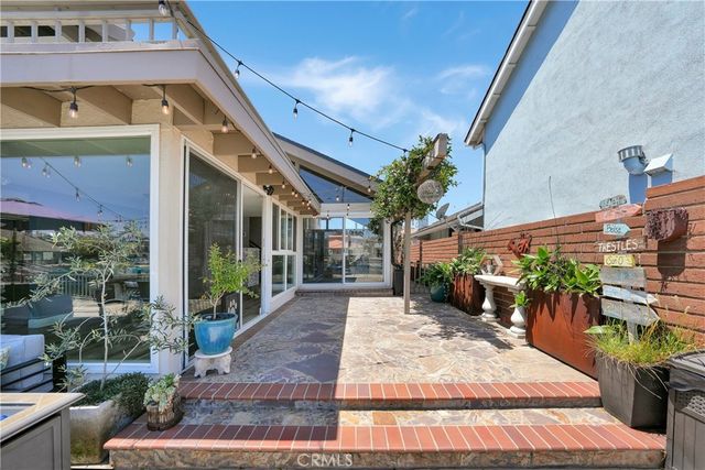 16266 Tisbury, Huntington Beach, CA 92649