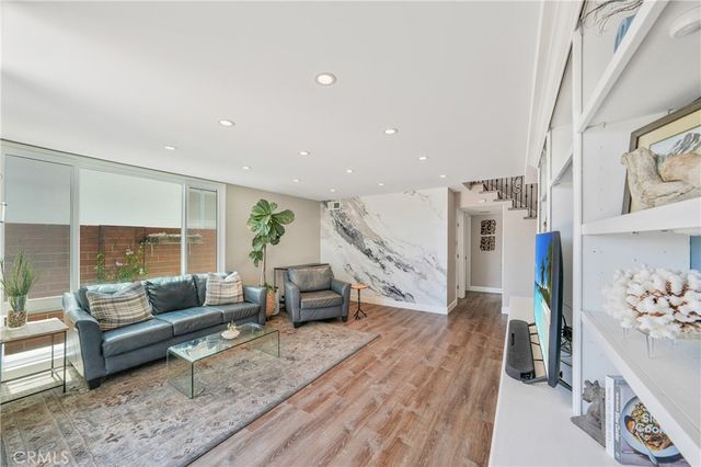 16266 Tisbury, Huntington Beach, CA 92649