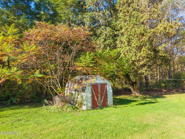 3242 State Highway 67, Fort Johnson, NY 12070