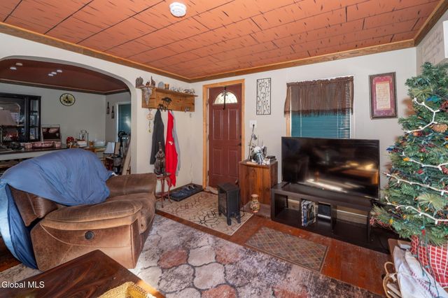 3242 State Highway 67, Fort Johnson, NY 12070