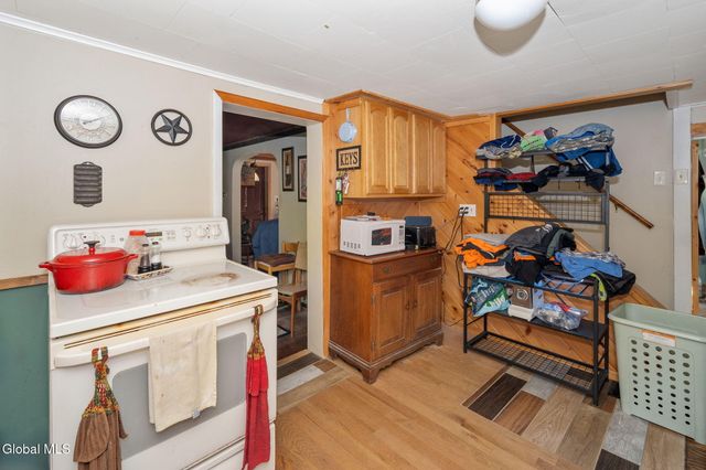 3242 State Highway 67, Fort Johnson, NY 12070