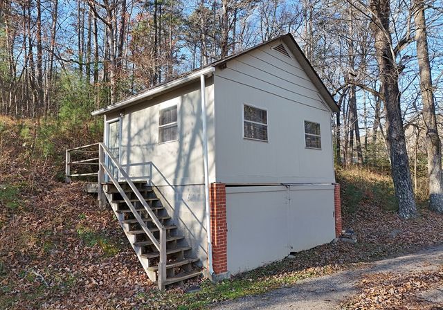 60 Weaver Creek Road, Blue Ridge, GA 30513