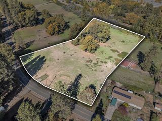 4490 Averill Drive, Grants Pass, OR 97526