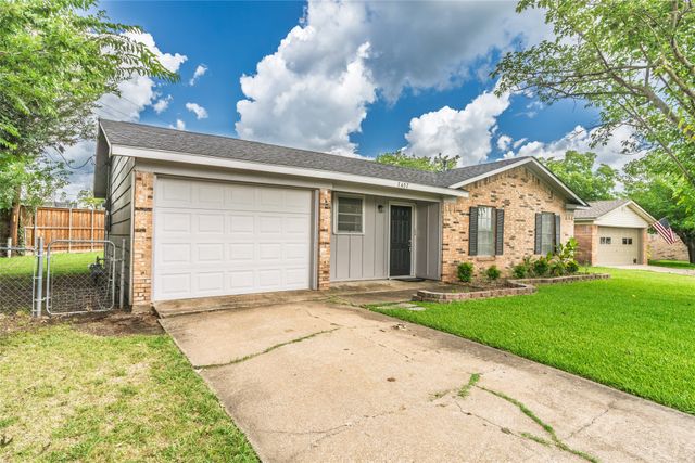 3407 Highmeadow Lane, Greenville, TX 75402