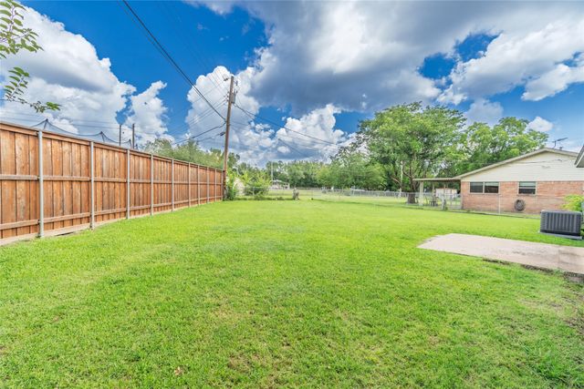 3407 Highmeadow Lane, Greenville, TX 75402