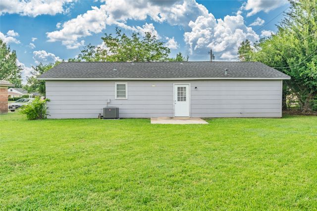 3407 Highmeadow Lane, Greenville, TX 75402