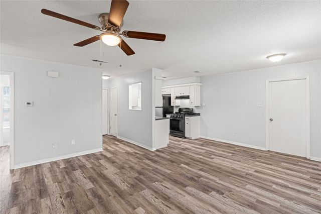 3407 Highmeadow Lane, Greenville, TX 75402